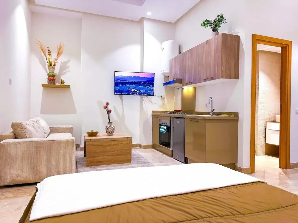 Cozy Luxurious Bourgogne Studio