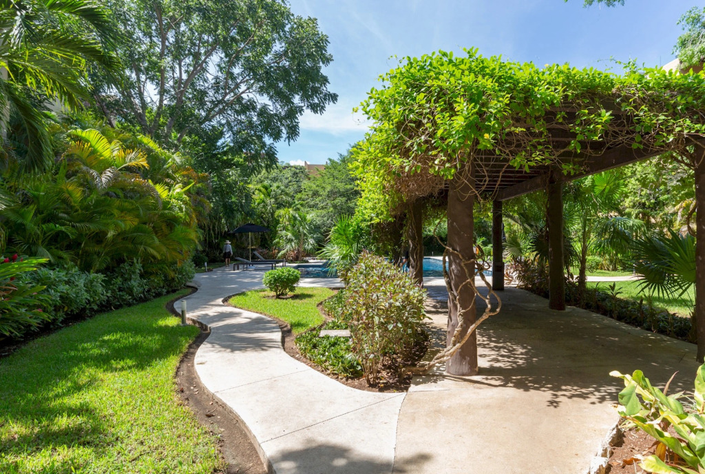 Stunning and Exclusive 3BR PentHouse in Playa del Carmen with Private Pool and Terrace