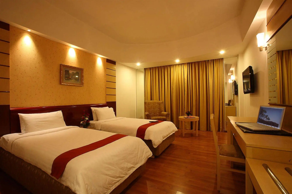 Hotel the Plaza
