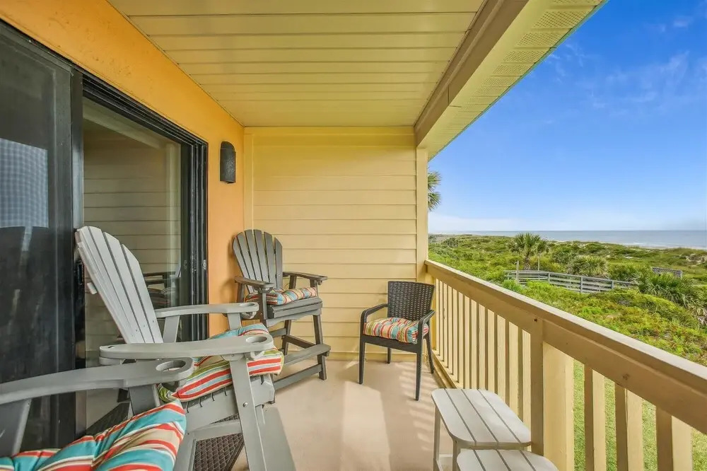 Oceanfront Bliss: Night of Lights Getaway!