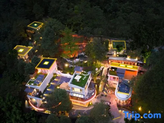 Jingshan Zhidu Forest Hot Spring B&B (Qingcheng Back Mountain Scenic Area Branch)