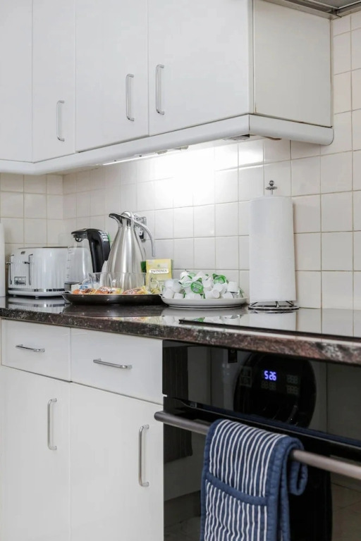 Hyde Park 2 Bed Apt