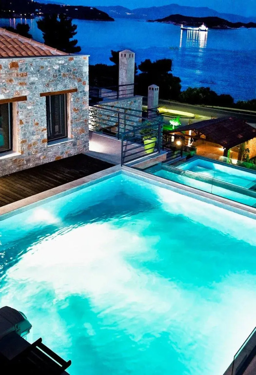 Golden King Villas