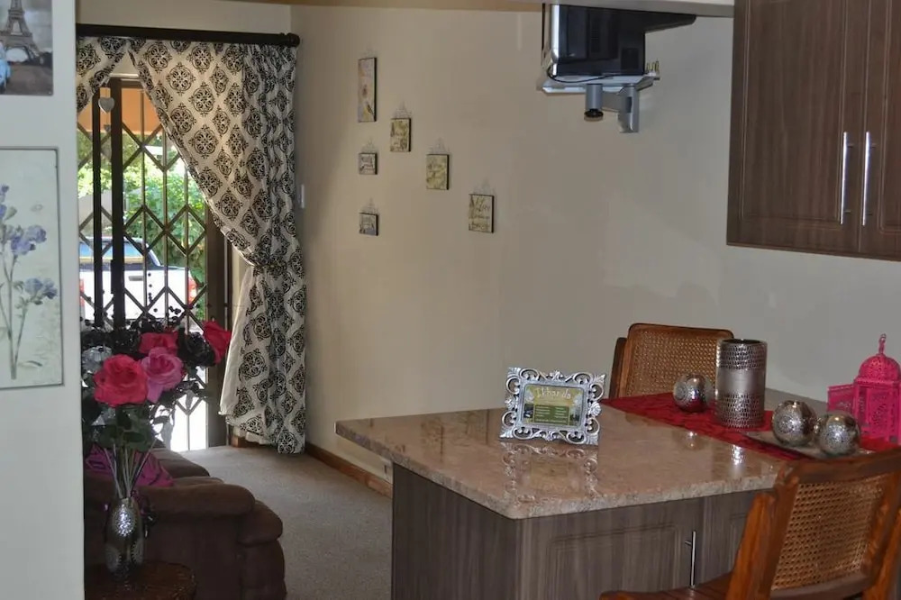 Ikhanda Guesthouse