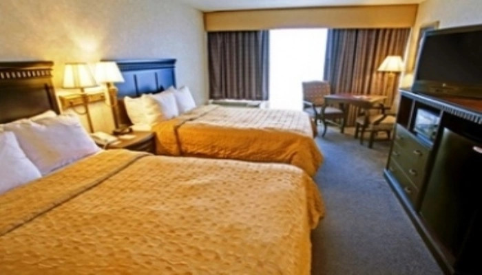 Clarion Inn & Suites By Hampton Convention Center