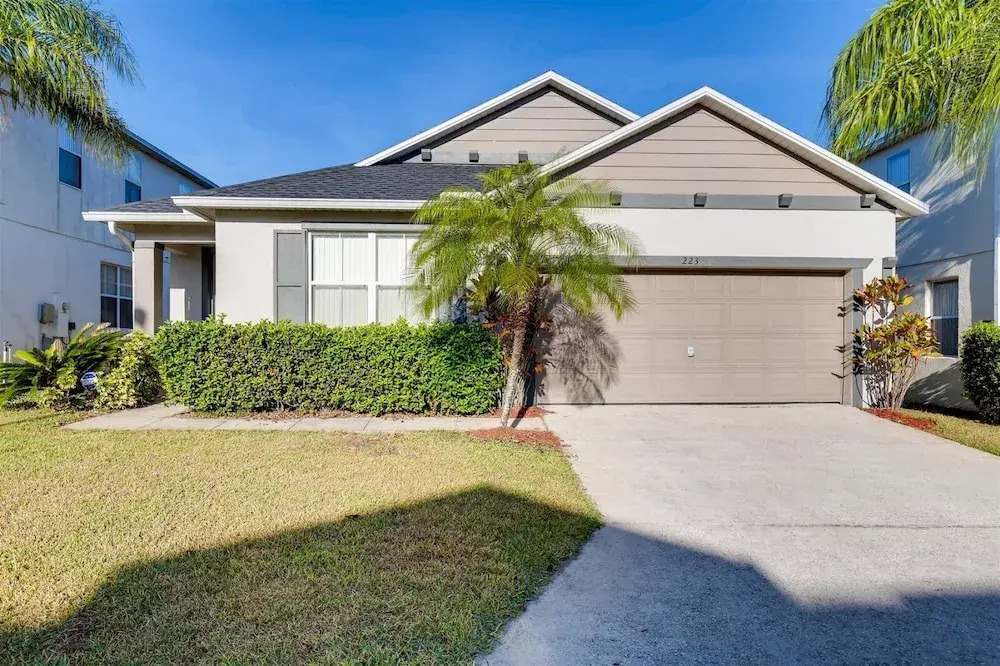 Beautiful 4 Bedroom 3 Bath Home With Private Pool Backing up to Nature Preserve - 504