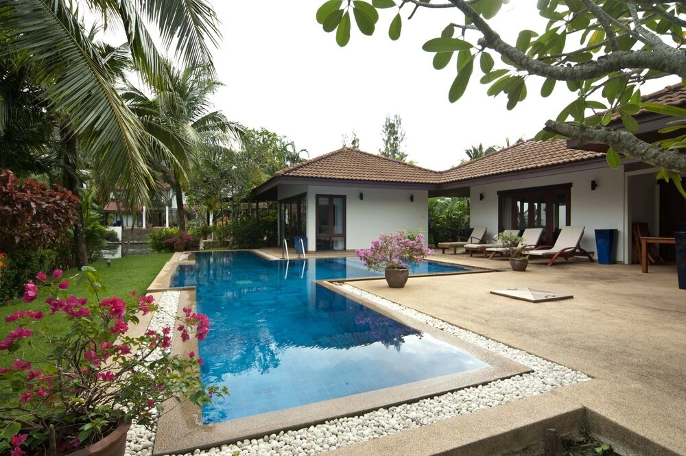 Surin Springs Villa 6 by PIPS