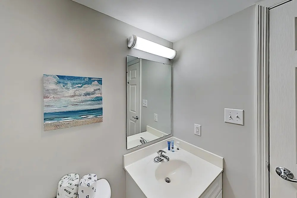 1101blue 2 Bedroom Condo