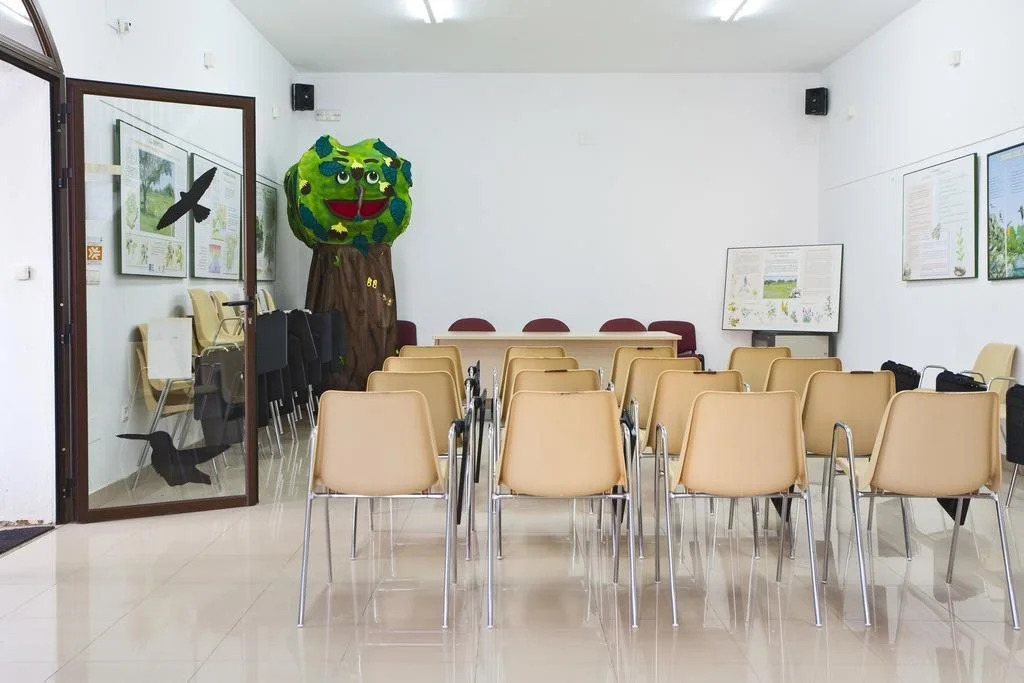 Albergue y Alojamiento en Monfragüe. Centro de Educación Ambiental La Dehesa