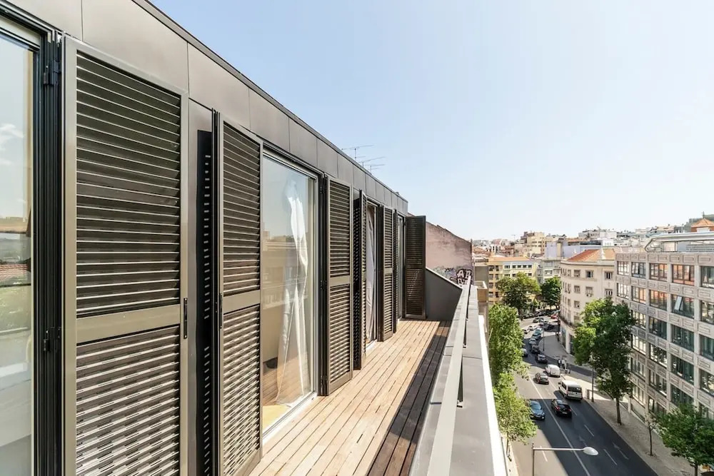 Modern 1BD w AC & Balcony