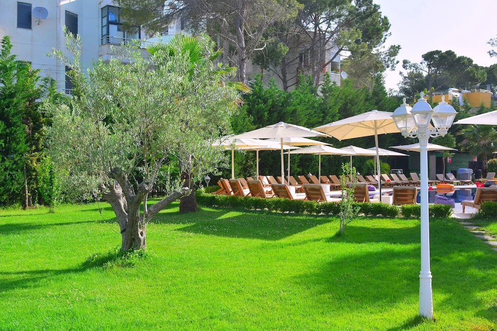 Sandy Beach Resort