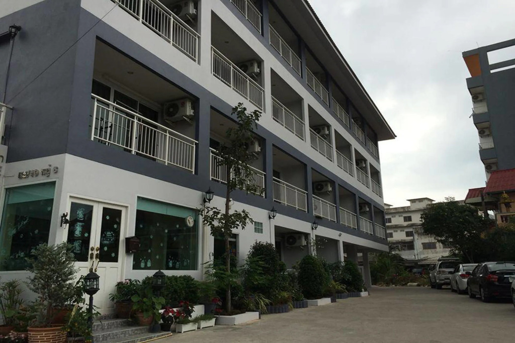 OYO 75389 Pandora house