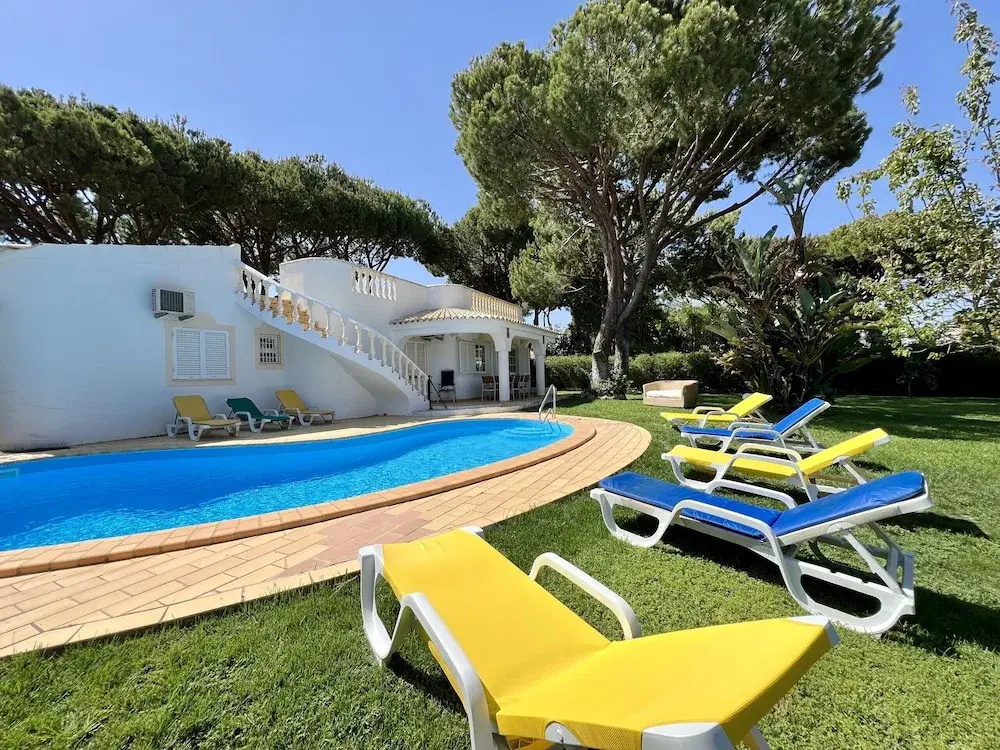 Vilamoura White House Villa With Pool by Homing