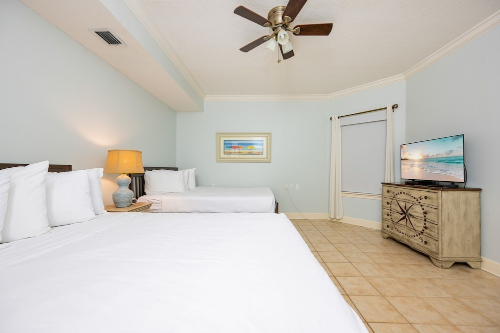 Phoenix On The Bay 1405 3 Bedroom Condo