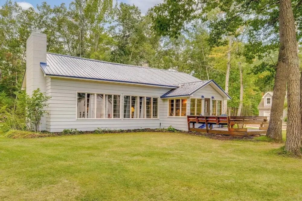 Rapid City Cottage w/ Patio Near Beach Access!