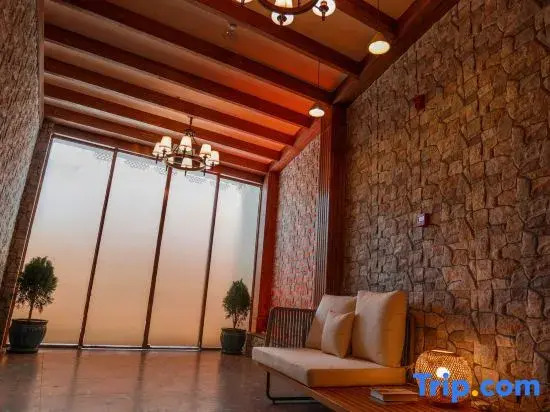 Lang Zhuo Ning Cang Homestay