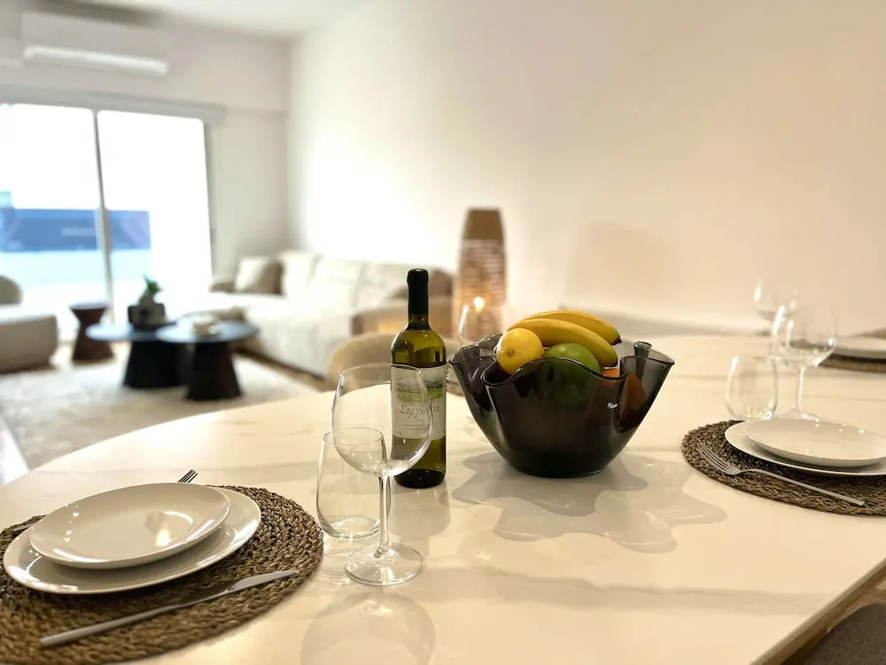 50 NIC - Stay Aelia Apartment