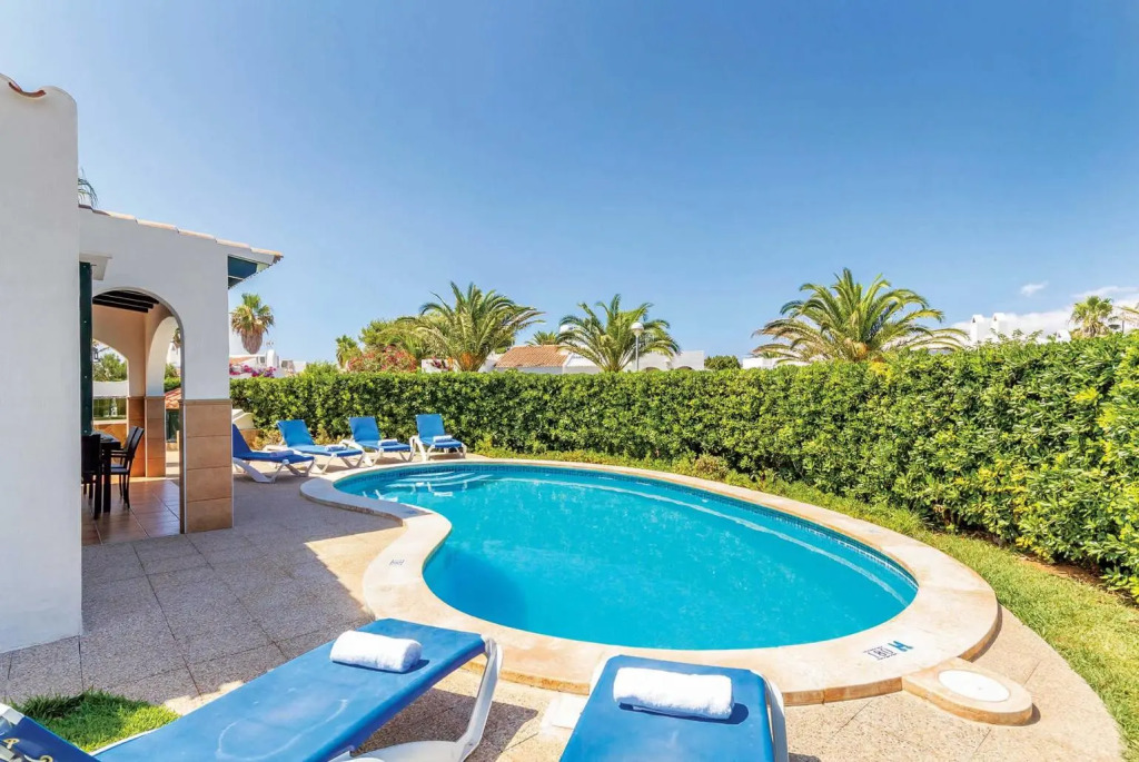 Villa Juana Large Private Pool AC WiFi