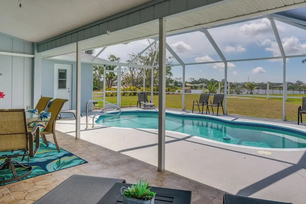 Port Charlotte Home w/ Pool - 8 Mi to Beaches!