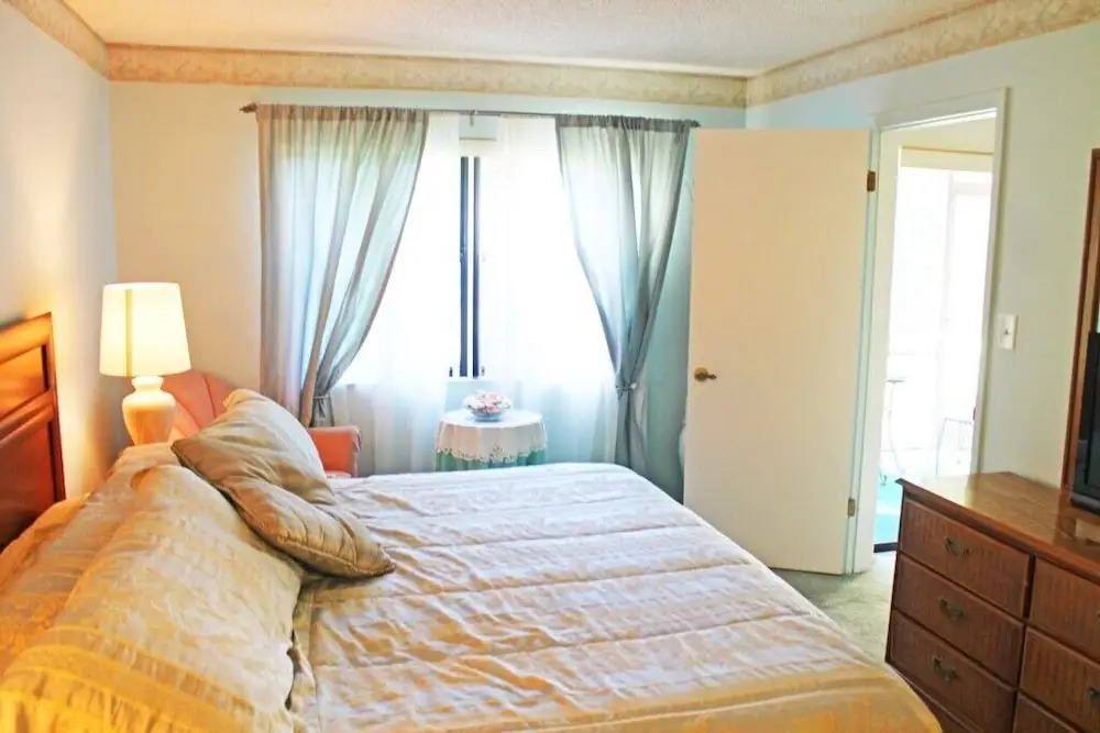 Westridge 2 Bedroom Condo