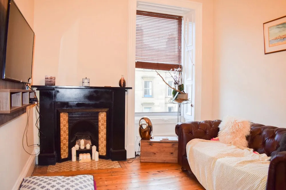 1 Bedroom Apartment Near Edinburgh City Centre