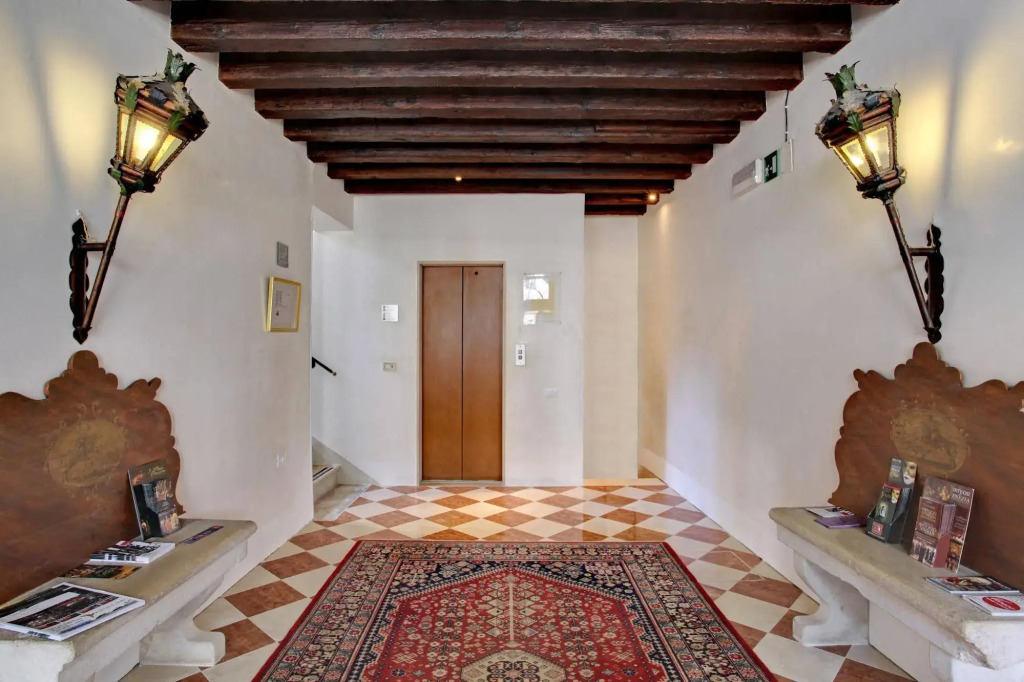 Palazzo Schiavoni Residenza depoca & Suite-Apartments