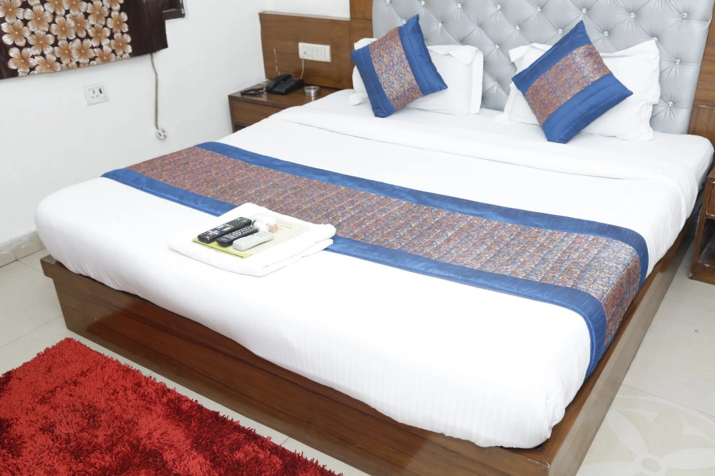 Hotel WK Comfort - Near White Clove
