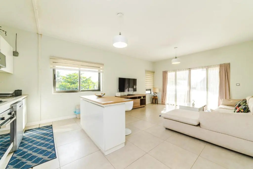 Beachcove Apt 9 in Pereybere
