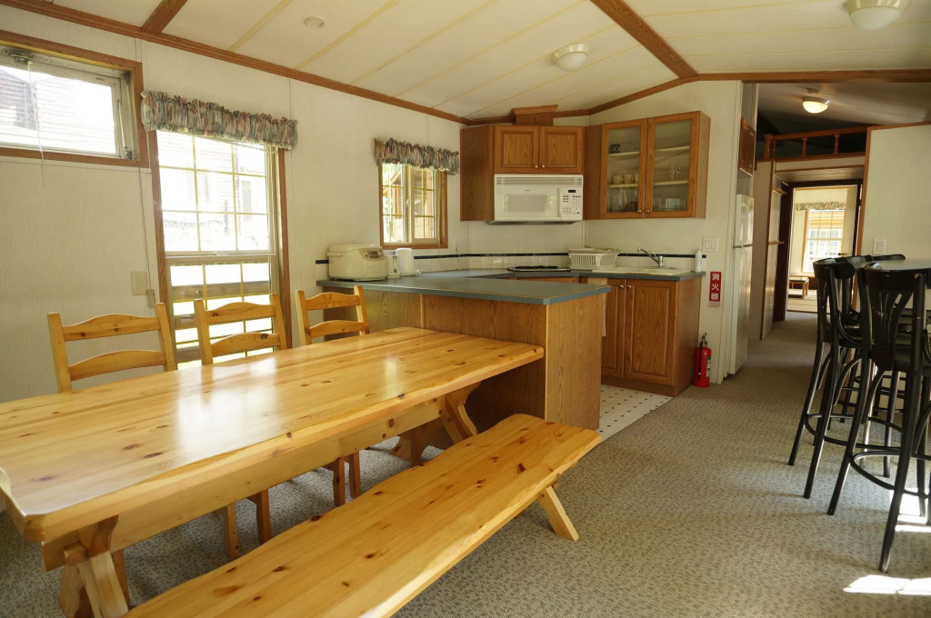 Hakuba Canadian Lodge