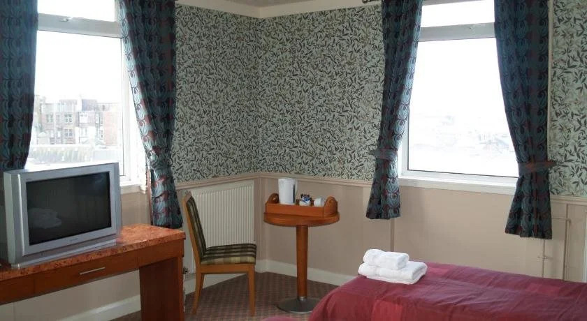 Antonine Hotel