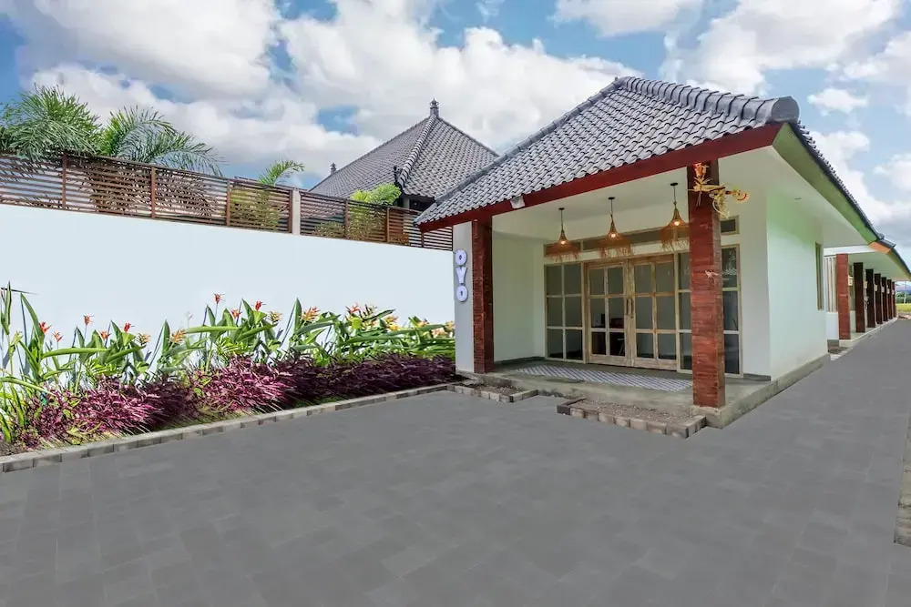 OYO 2896 Uma Menuh Guest House Near Pantai Keramas