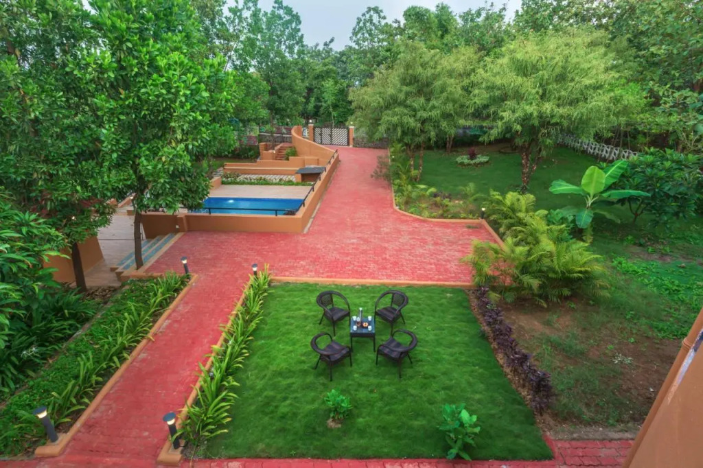 SaffronStays Ekaant