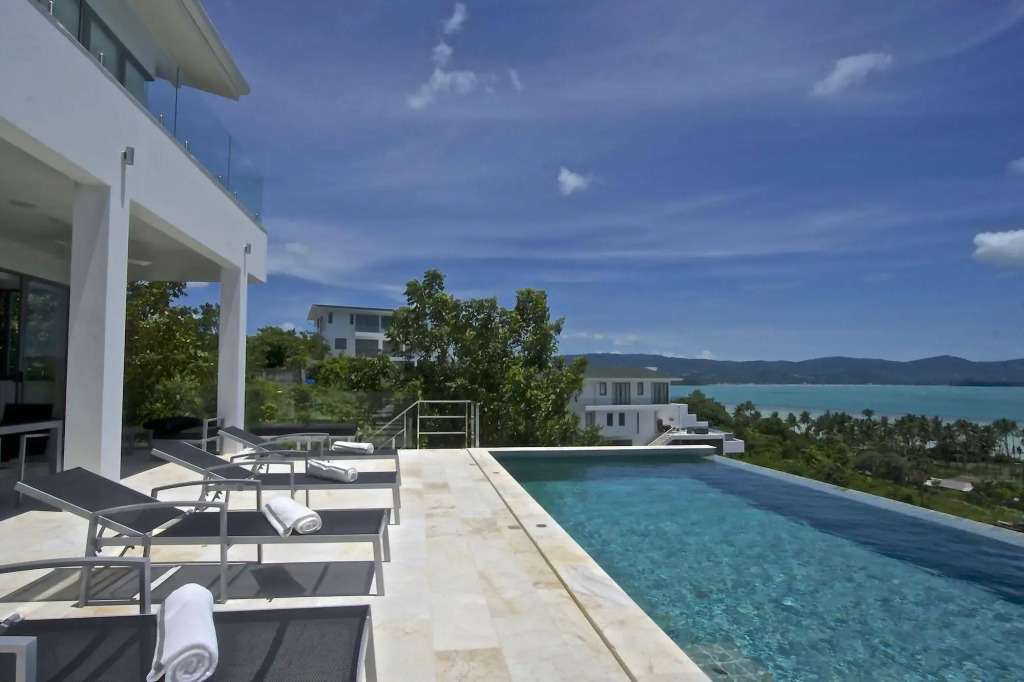 Red Sky Beach View Villa