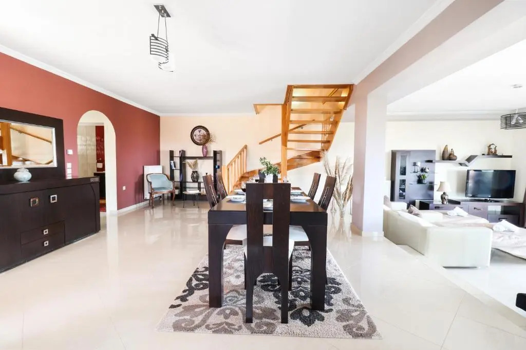 Kordas House