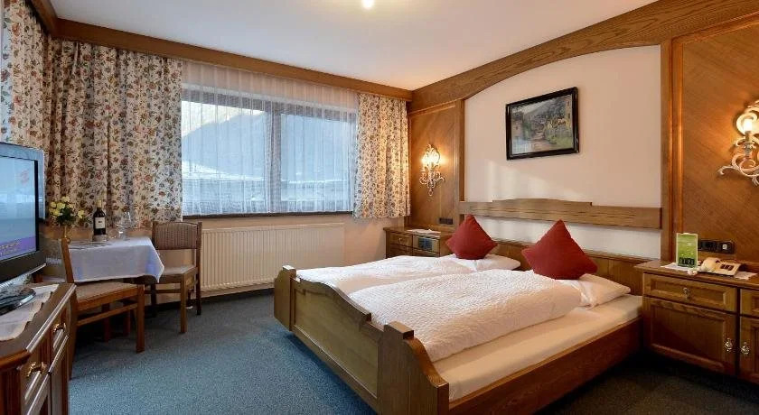 Montana Apartments Mayrhofen
