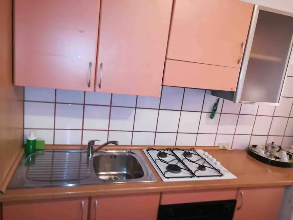 Apartment 6