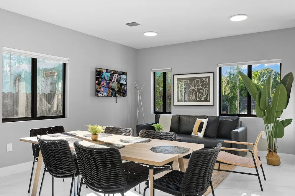 Spacious 4-BR House for Your Comfort