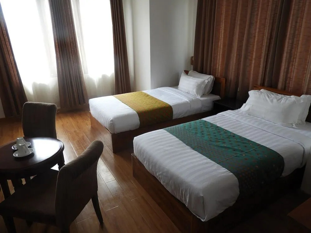 Yardroling Hotel