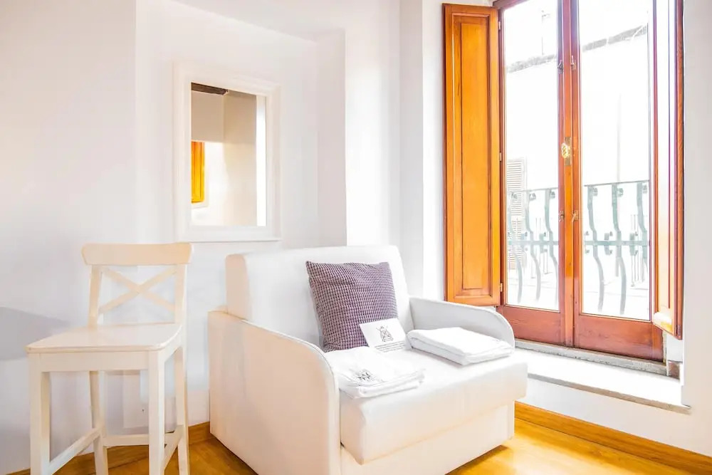 Trevi Queen Apartments