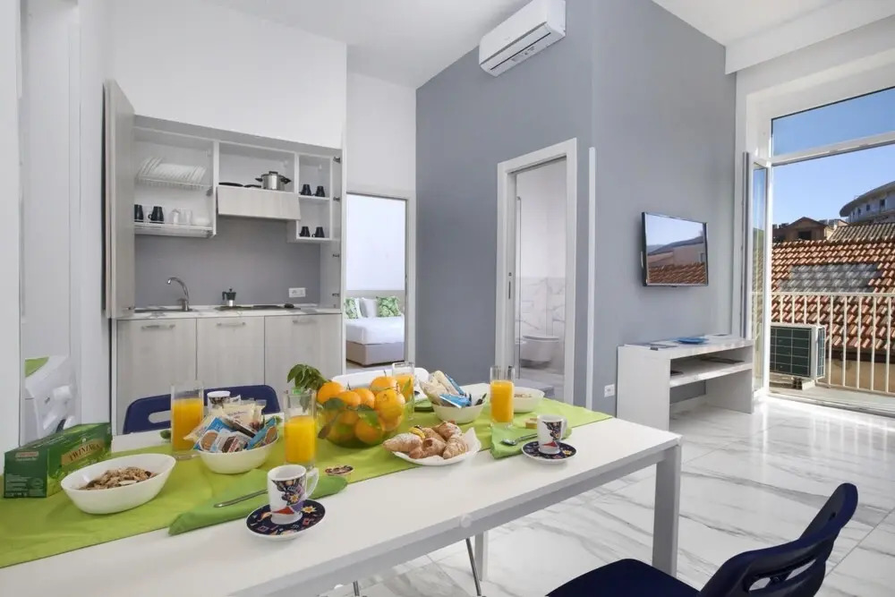 Amore Rentals - Appartamento Max 2 in Piazza Tasso