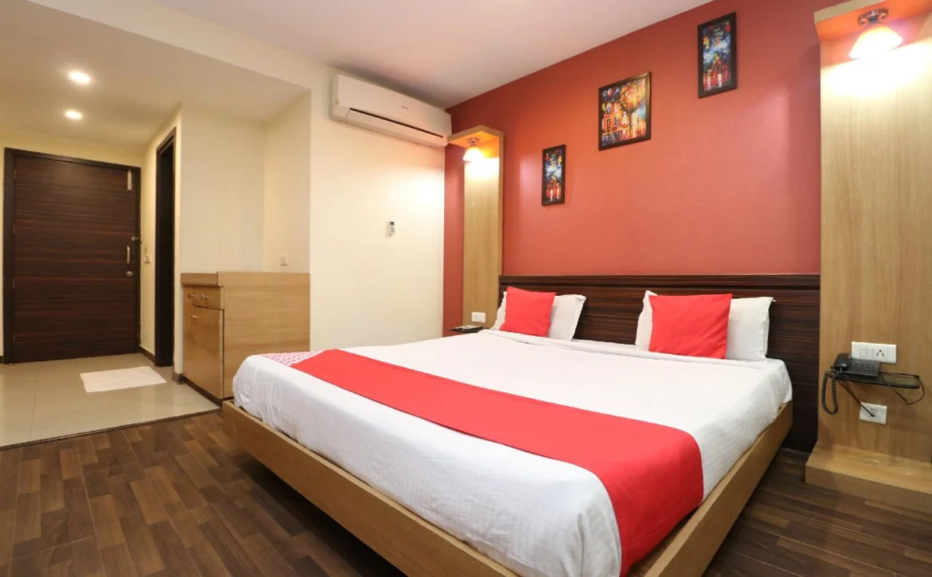 Hotel Ivory Retreat