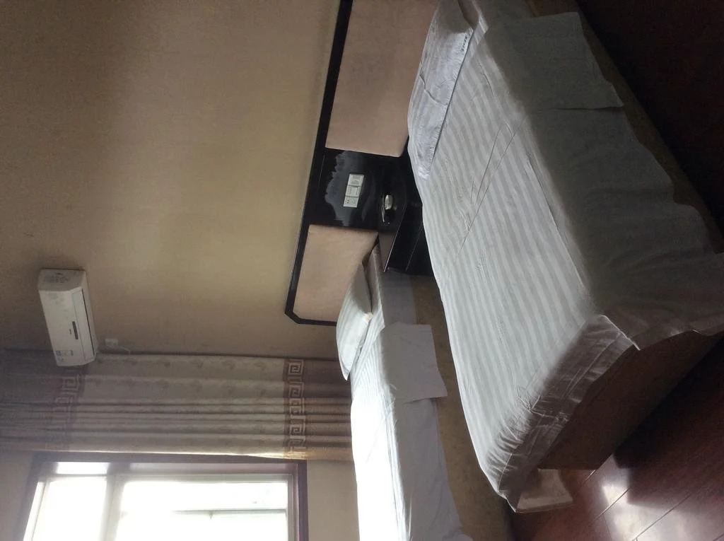 Dongfanghong Hotel