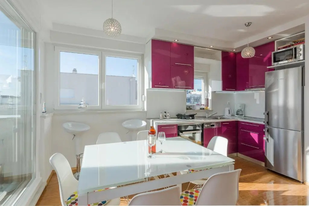Apartments Tomana