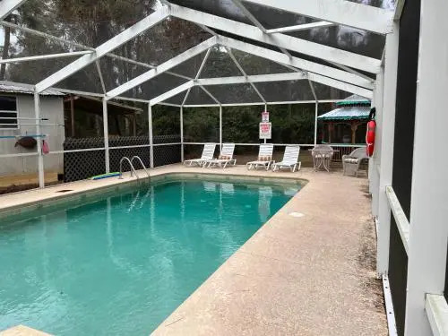 Nature Coast Inn & Cottages