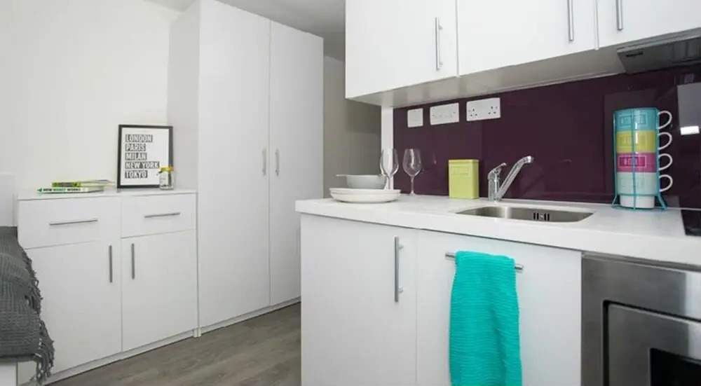 Bright Studios EALING