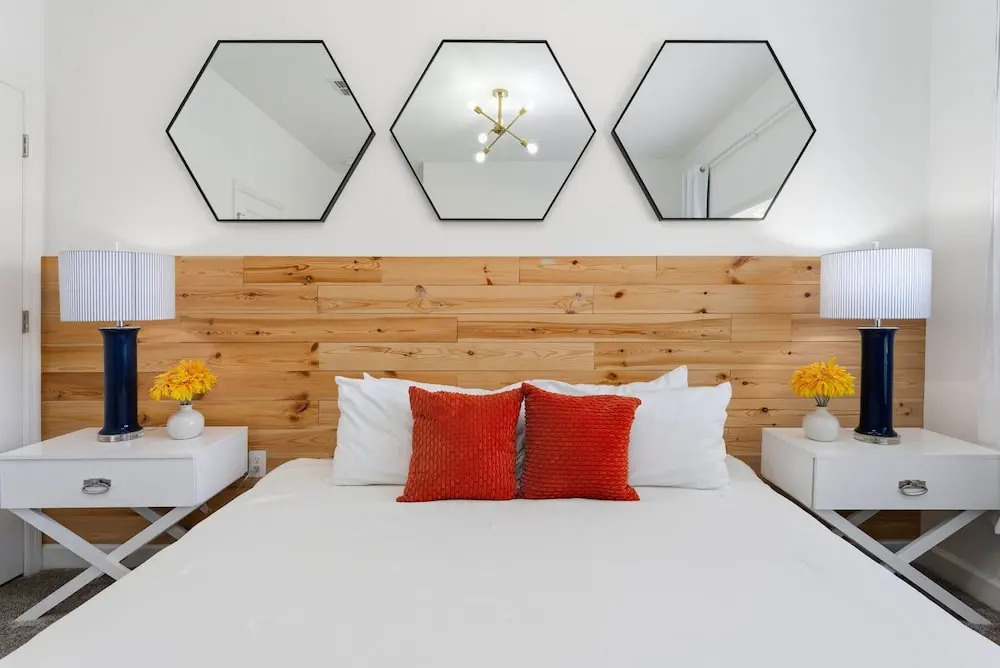 Chic 4BR Disney Retreat With Pool, Mickey Rooms