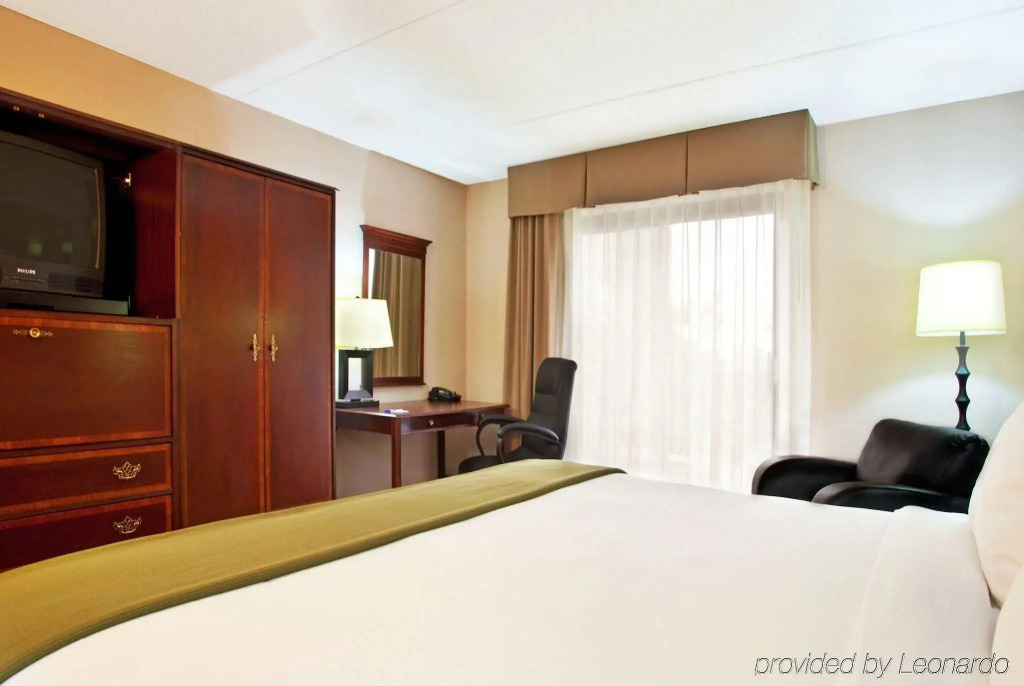 Holiday Inn Express Schaumburg-Rolling Meadows by IHG