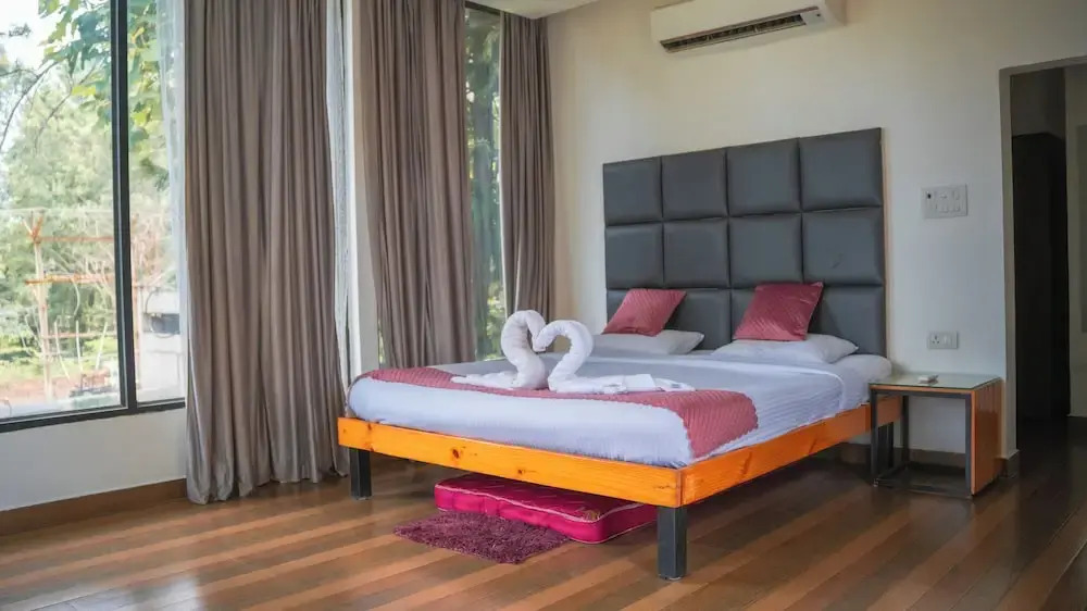 Thavika Silverwoods Residence