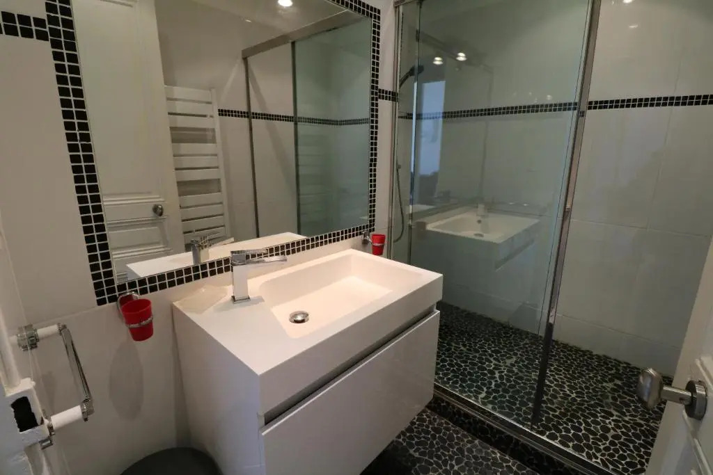Comfort 1 Bedroom Canada Carlton 208
