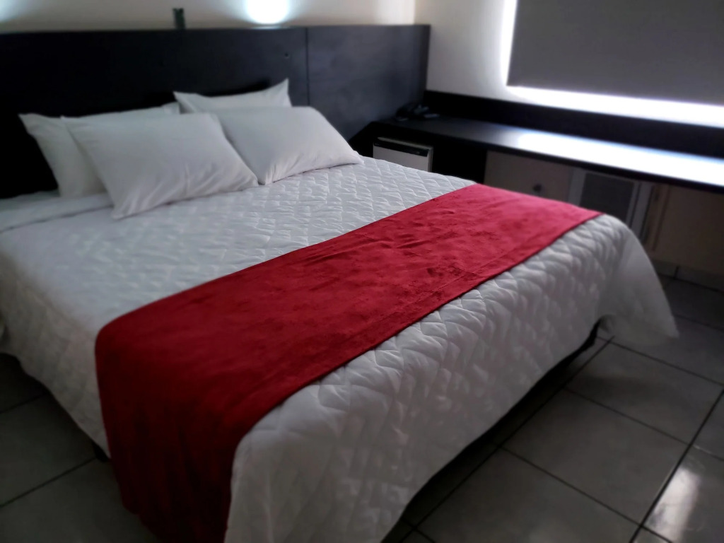 Hotel Gênova BC